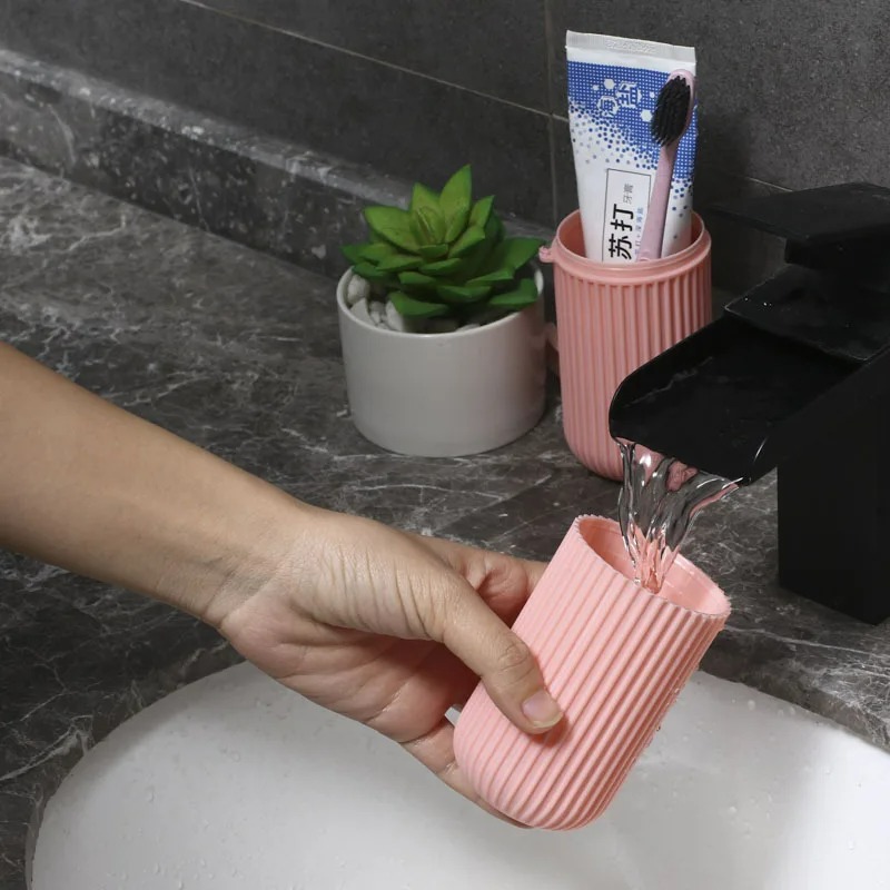 Portable Toothbrush Toothpaste - đánh giá và giá Phone Cases The Dairy